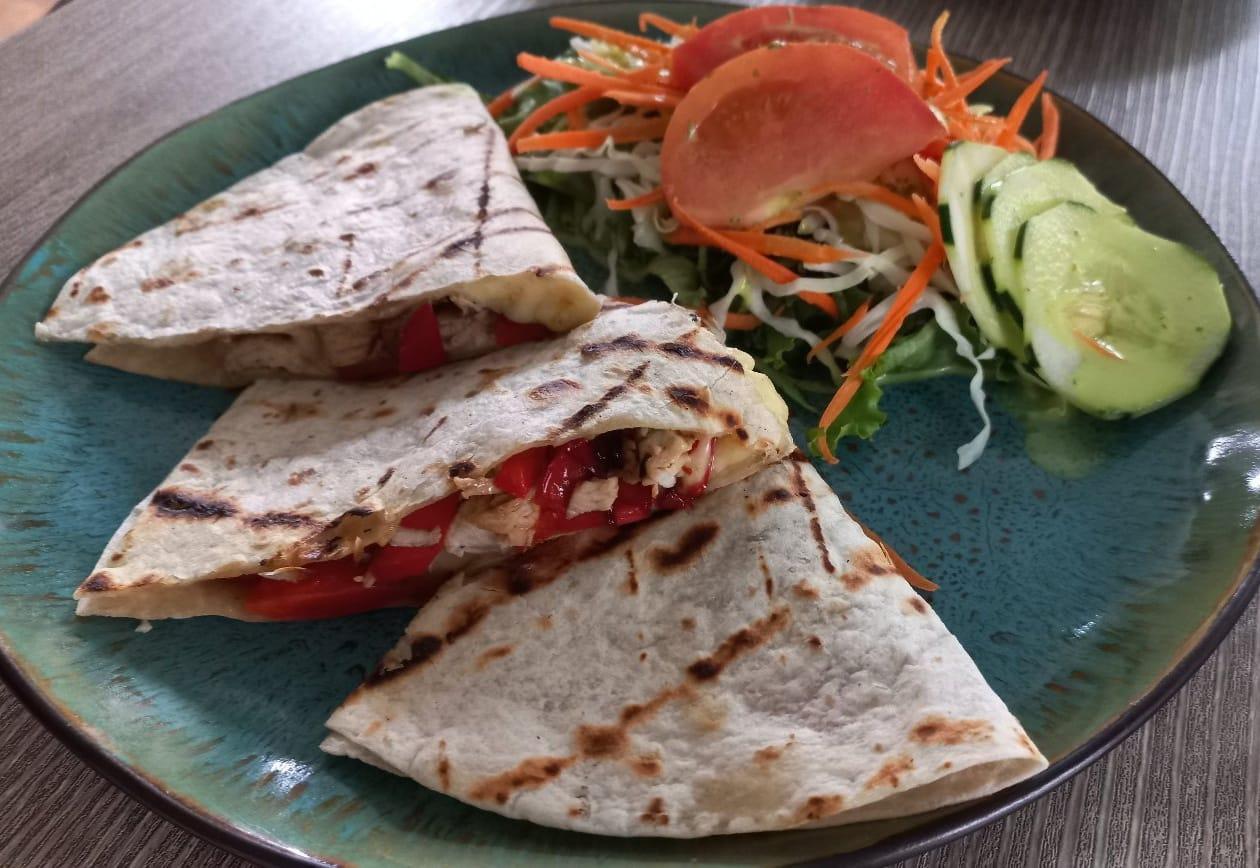 quesadilla de pollo